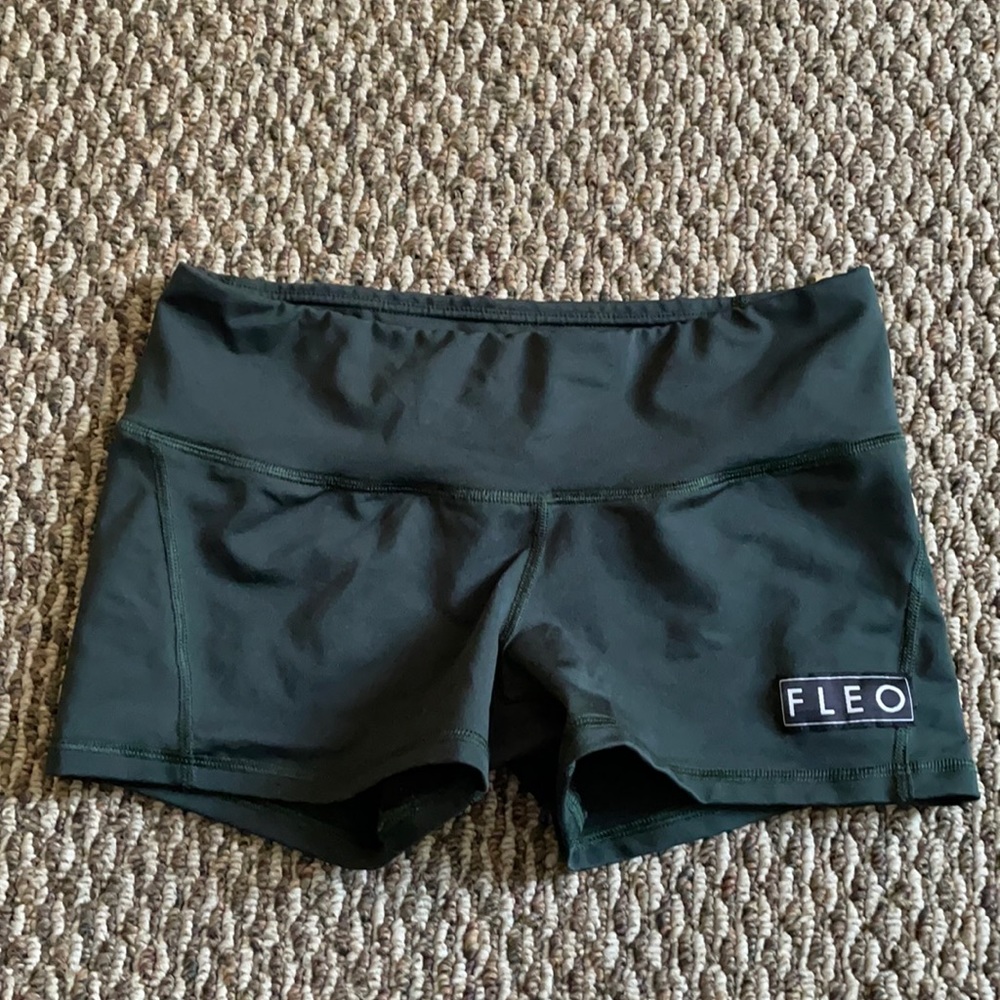 M Fleo Shorts